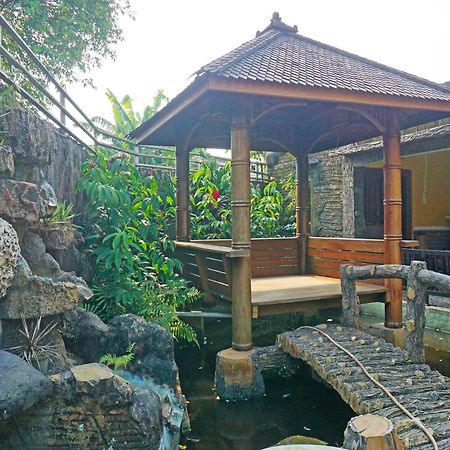 Oyo 90369 An Nur Family Homestay Syariah Cigombong Kültér fotó