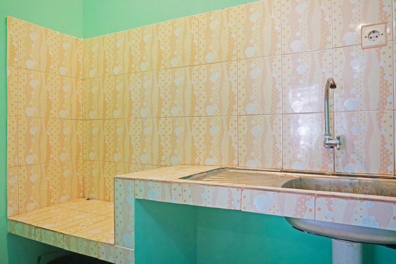 Oyo 90369 An Nur Family Homestay Syariah Cigombong Kültér fotó